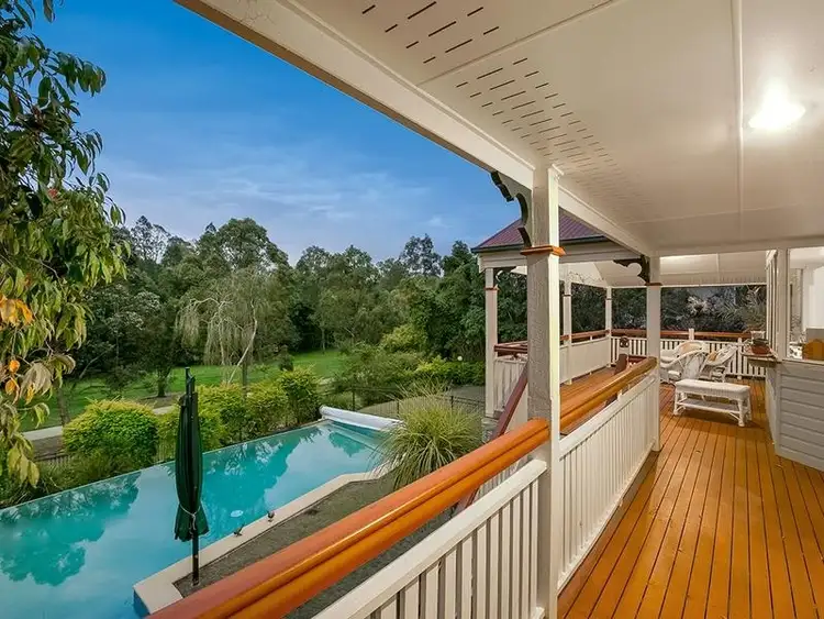 14 Jamieson Place, Brookfield QLD 4069