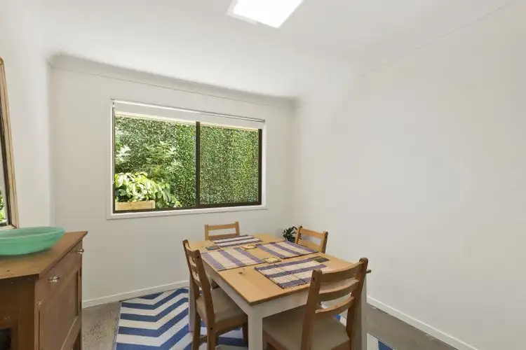 Fourth view of Homely semi-detached listing, 2/27 Hillcrest Avenue, Tugun QLD 4224
