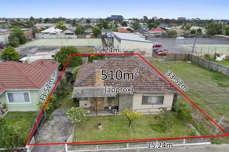 11 Thomson Street, Sunshine VIC 3020