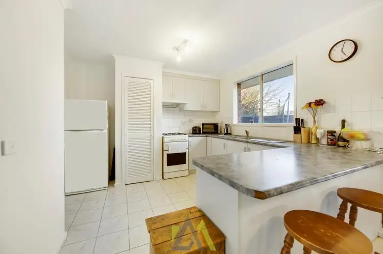 Third view of Homely house listing, 6 Glendale Close, Langwarrin VIC 3910