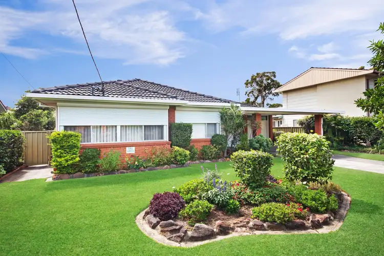 18 Breeze Street, Umina Beach NSW 2257