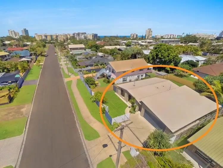 25 Surf Road, Alexandra Headland QLD 4572