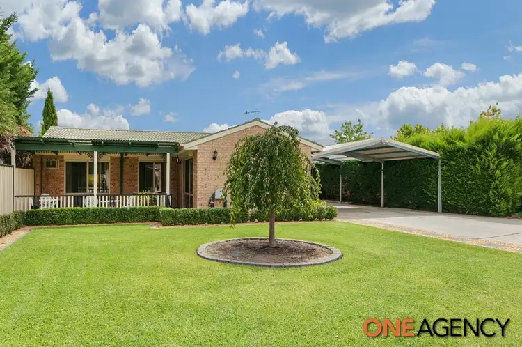 Second view of Homely house listing, 2 Bellchambers Circuit, Banks ACT 2906