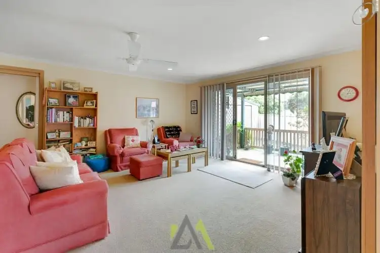 Fourth view of Homely house listing, 9 Eileen Court, Langwarrin VIC 3910