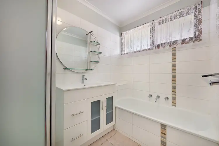 Seventh view of Homely house listing, 20 Elandra Way, Cranbourne West VIC 3977