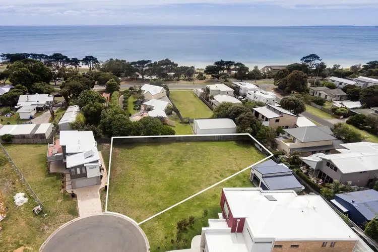 14 Yacht Court, Indented Head VIC 3223
