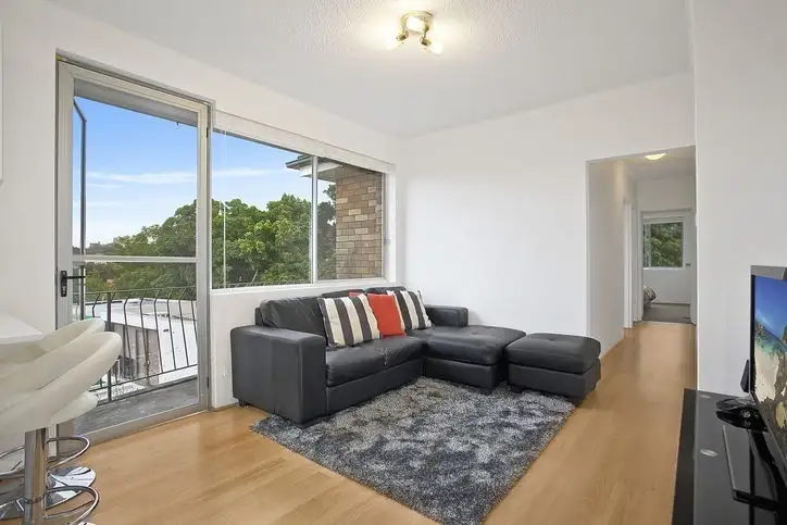 Third view of Homely apartment listing, 6/46 Avenue Road, Mosman NSW 2088