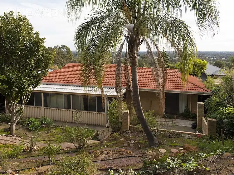 70 Ashley Drive, Kelmscott WA 6111