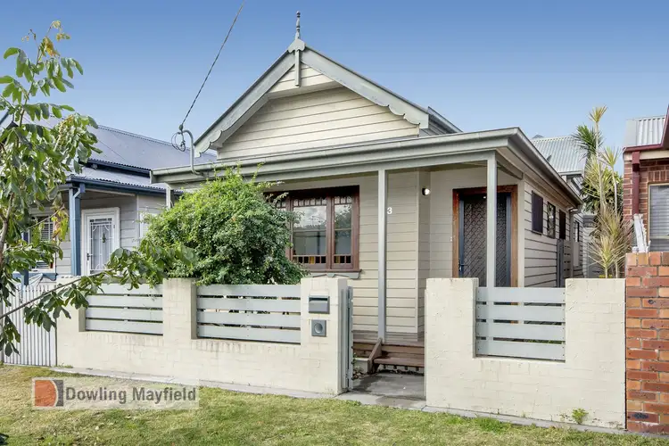 33 Holt Street, Mayfield East NSW 2304
