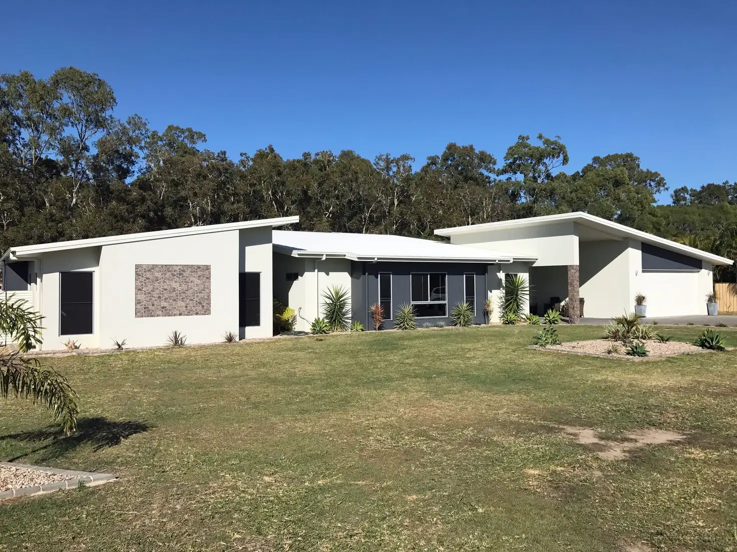 Main view of Homely house listing, 2 Avery Court, Dundowran Beach QLD 4655