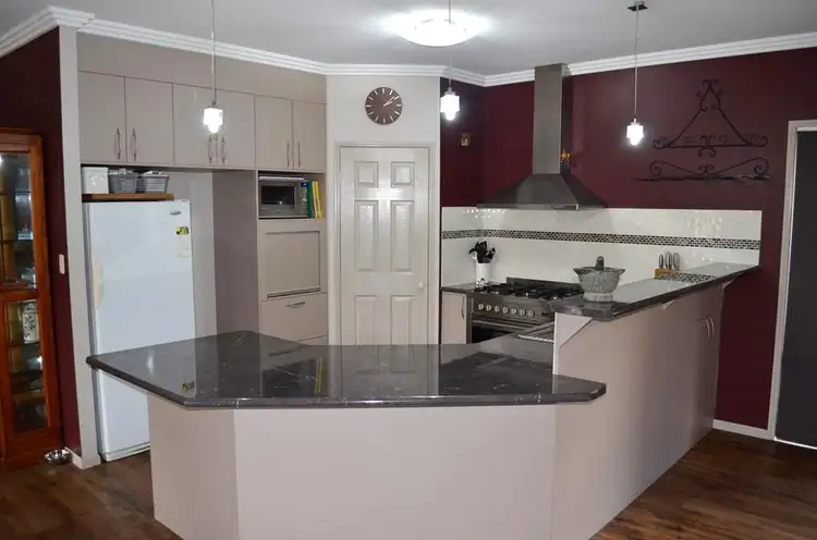 17 Grey Gum Court, Urraween QLD 4655