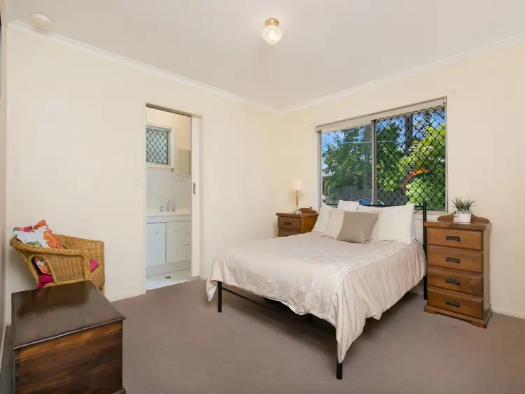 34 Veronica Avenue, Daisy Hill QLD 4127