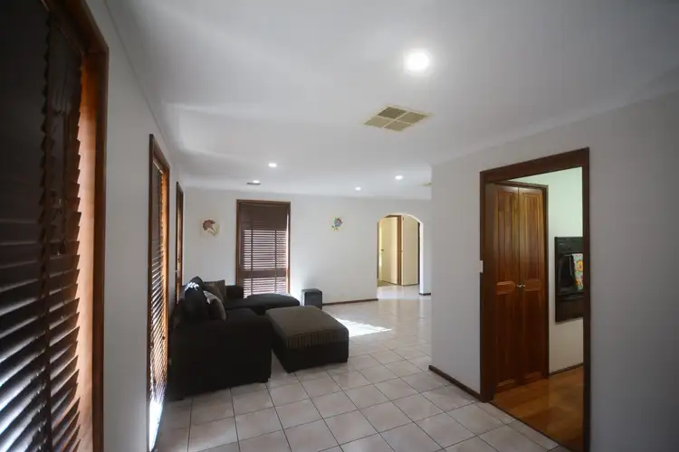 Fifth view of Homely house listing, 8 Huron Crescent, Lake Albert NSW 2650