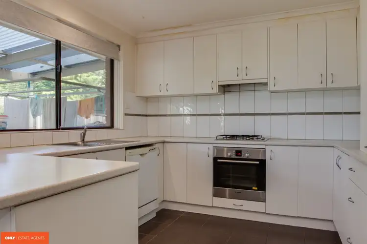 Seventh view of Homely house listing, 33 Arleon Cres, Cranbourne VIC 3977