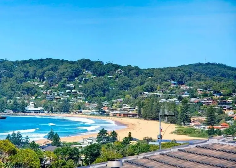 26 Table Top Road, North Avoca NSW 2260