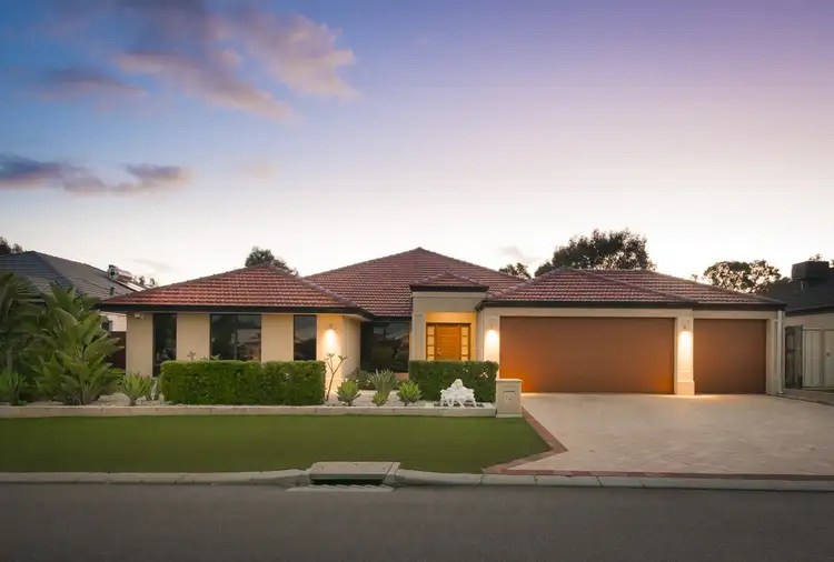 Second view of Homely house listing, 14 Longview Way, The Vines WA 6069