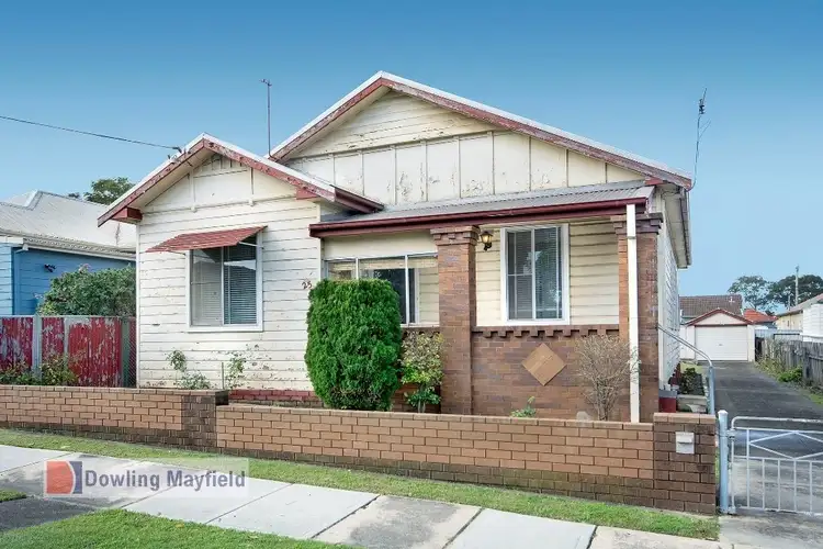 25 Woodstock Street, Mayfield NSW 2304