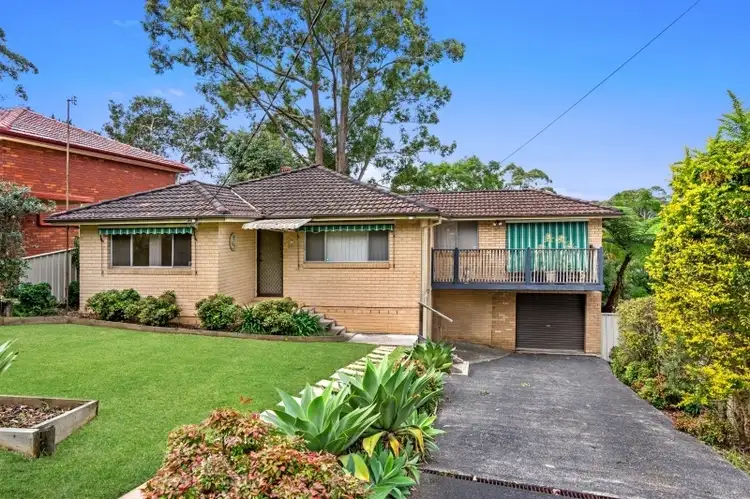 Main view of Homely house listing, 3 Sunset Street, Wyoming NSW 2250