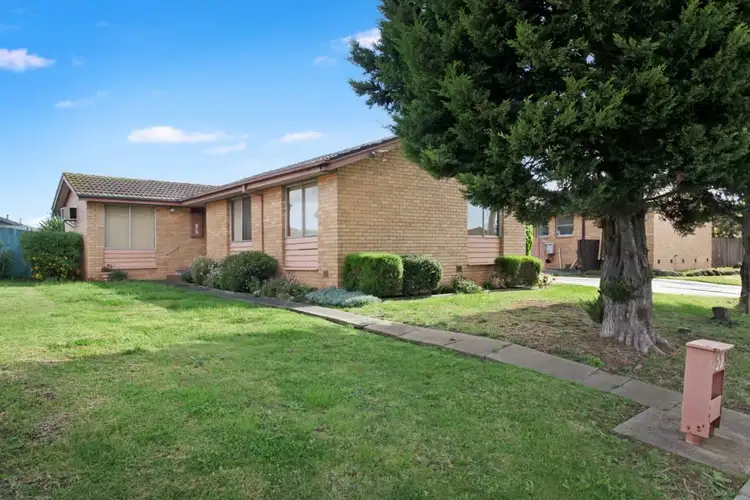22 McCoubrie Avenue, Sunshine West VIC 3020