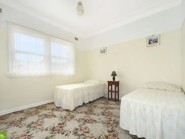 Sixth view of Homely house listing, 10 Gowan Brae Avenue, Mount Ousley NSW 2519
