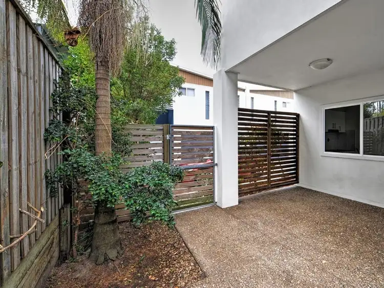 Main view of Homely townhouse listing, 2/127 Pohlman Street, Southport QLD 4215