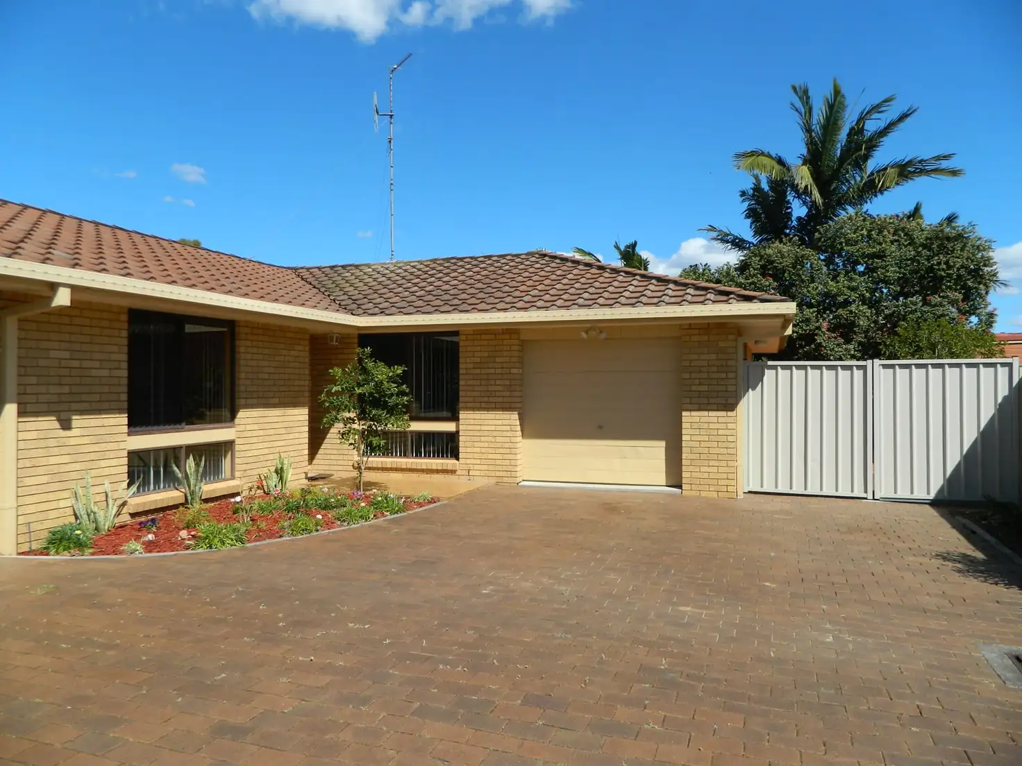 Main view of Homely villa listing, 2/34 Mayers Drive, Tuncurry NSW 2428