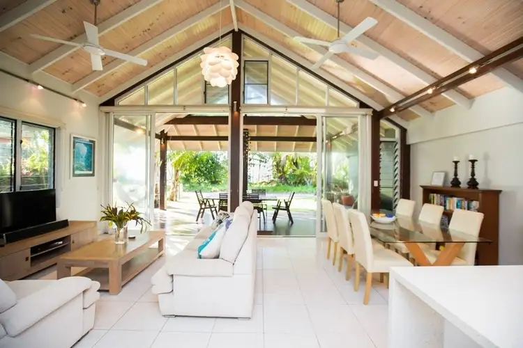 24 Donkin Lane, Mission Beach QLD 4852
