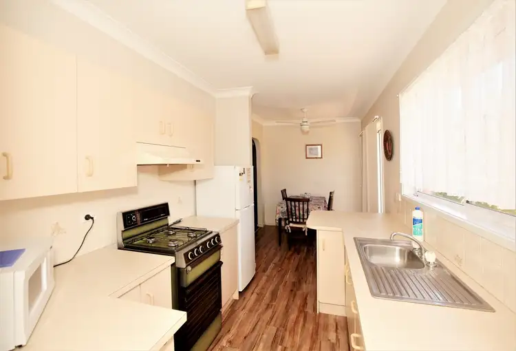 Sixth view of Homely unit listing, 1/5 McKinnon Street, Wagga Wagga NSW 2650