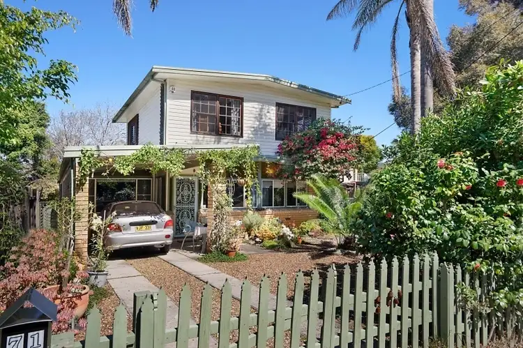 71 Boronia Avenue, Woy Woy NSW 2256