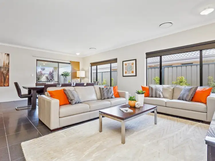 9 Babiana Link, Piara Waters WA 6112