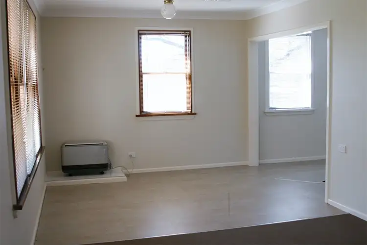 Sixth view of Homely house listing, 8 Condon Avenue, Wagga Wagga NSW 2650