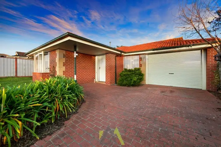 Second view of Homely house listing, 6 Glendale Close, Langwarrin VIC 3910