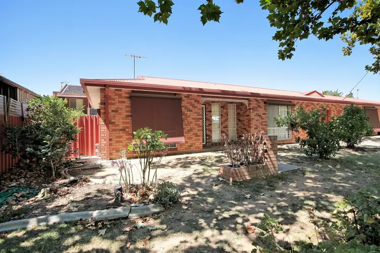 Main view of Homely unit listing, 1/5 McKinnon Street, Wagga Wagga NSW 2650