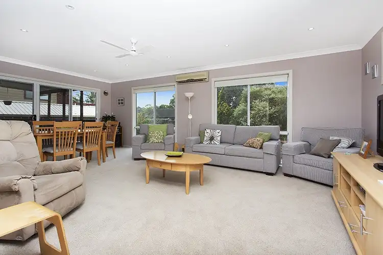 38 Parklands Ave, Heathcote NSW 2233