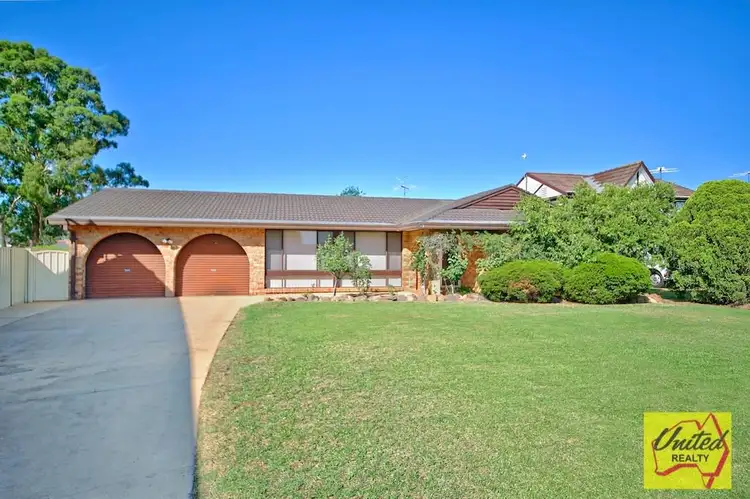 6 Hawkins Avenue, Luddenham NSW 2745