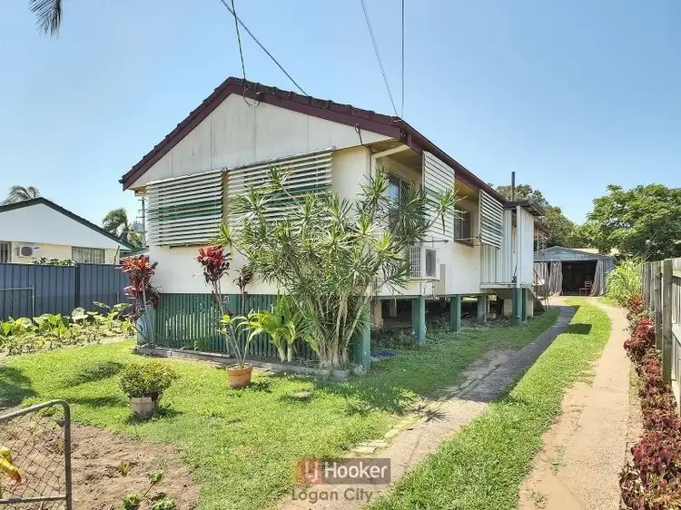 4 Omar Street, Woodridge QLD 4114