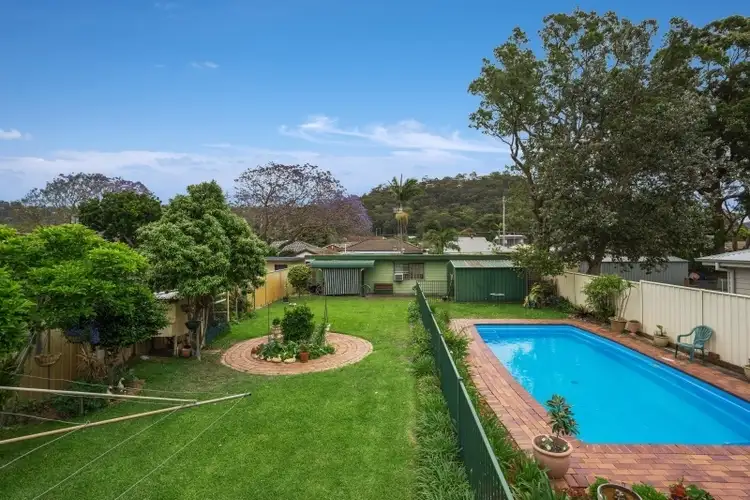 11 Haynes Avenue, Umina Beach NSW 2257