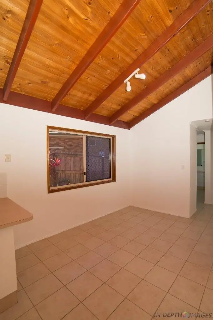 Seventh view of Homely unit listing, 2/9 Aleta Court, Avoca QLD 4670