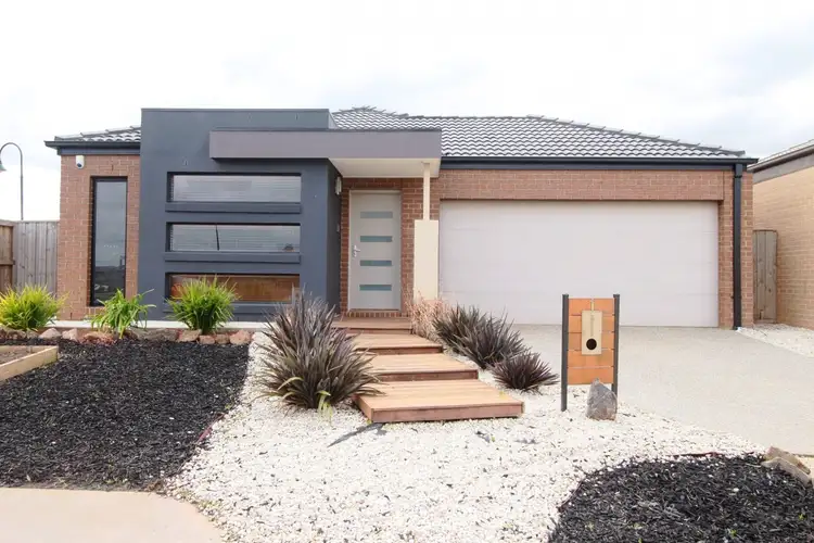 1 Elatus Pl, Brookfield VIC 3338