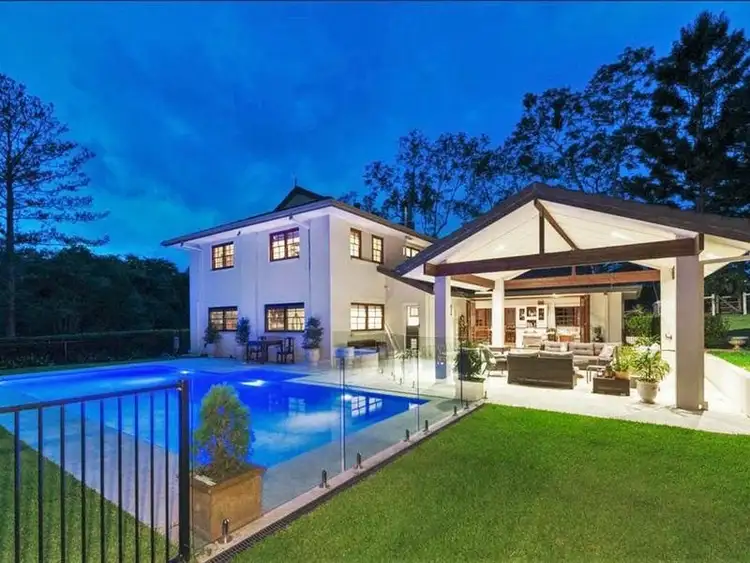 130 Savages Road, Brookfield QLD 4069