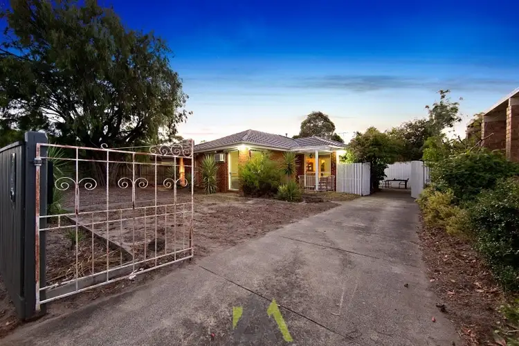 26 Bunarong Drive, Frankston VIC 3199