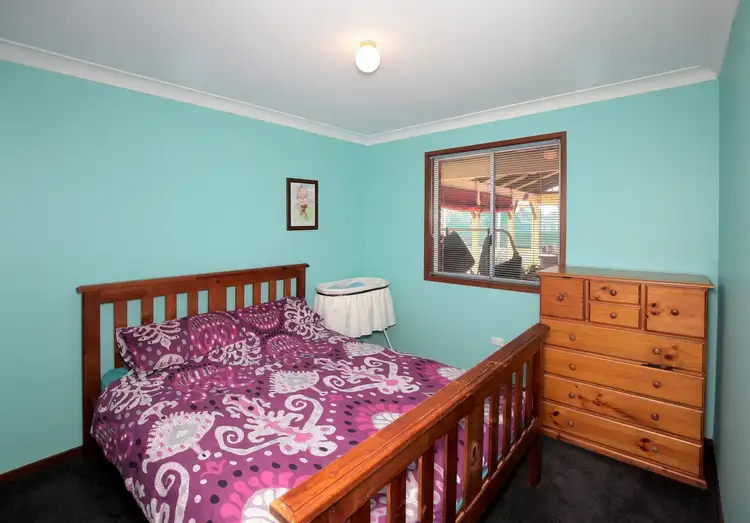 Seventh view of Homely house listing, 10 Kobi Place, Glenfield Park NSW 2650