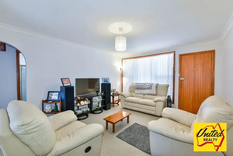 Main view of Homely unit listing, 4/6 Bensley Road, Macquarie Fields NSW 2564