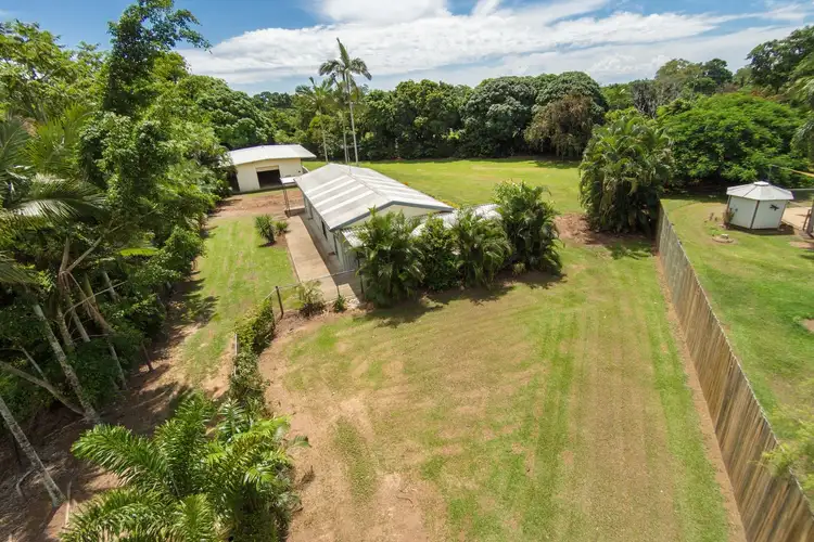 13 Ellison St, Clifton Beach QLD 4879