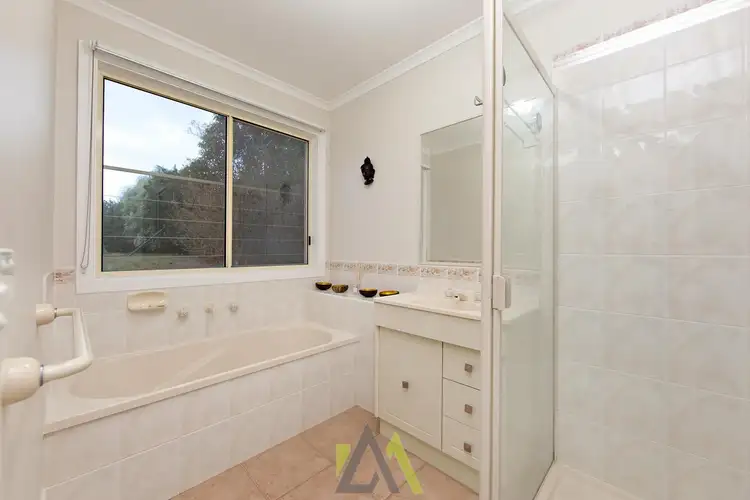 Sixth view of Homely house listing, 18 Korina Court, Langwarrin VIC 3910