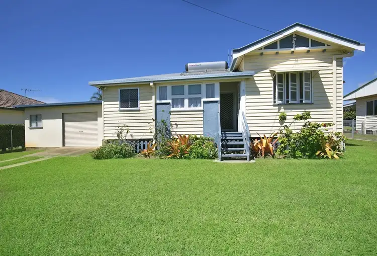 8 Hurst Street, Walkervale QLD 4670