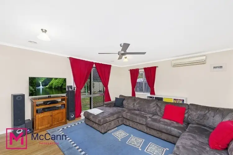 Fifth view of Homely house listing, 8 Derham Court, Wanniassa ACT 2903