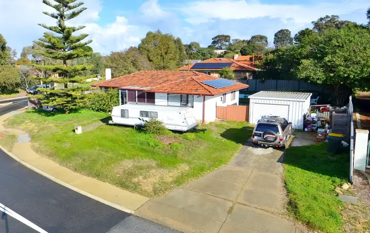 25 Montague Way, Coolbellup WA 6163