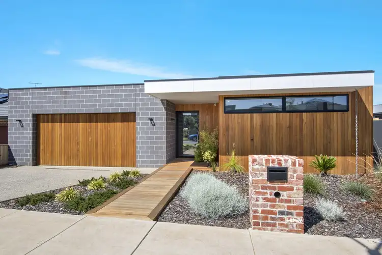 15 Greenview Rise, Ocean Grove VIC 3226