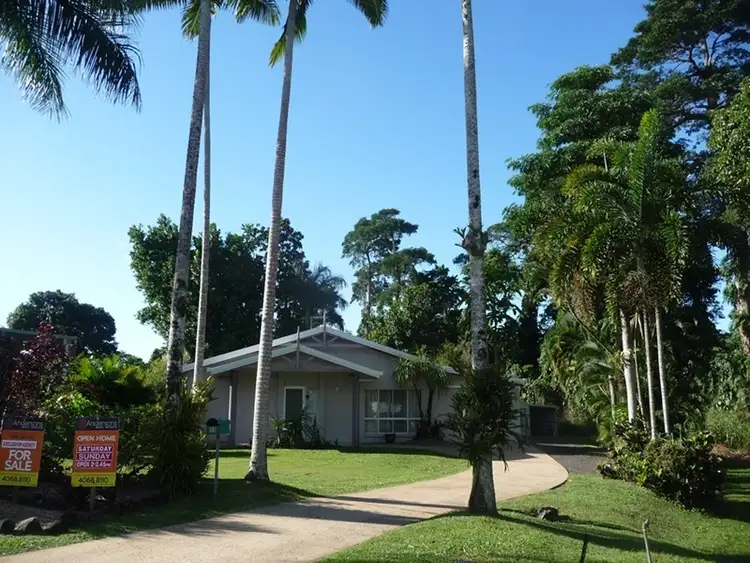 33 Kent Close, Mission Beach QLD 4852